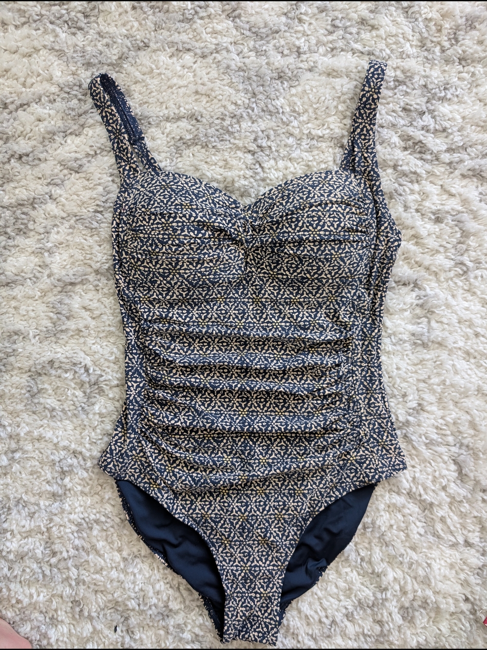 Nip Tuck Swim One-Piece Swimsuit Small